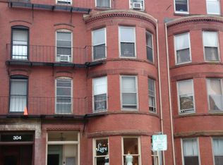 306 Newbury St APT 3, Boston, MA 02115