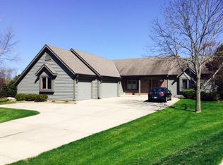 W144S7198 Hidden Creek Ct, Muskego, WI 53150