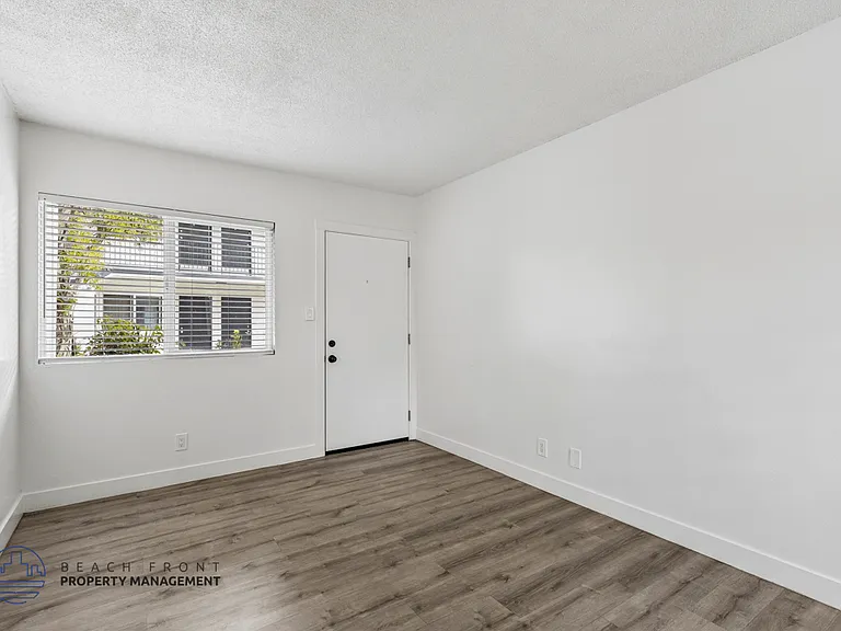 4431-4441 W. 118th St.; 4418-4442 W. 117th St. — Photo 43