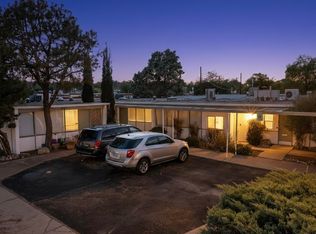 301 Graceland Dr SE, Albuquerque, NM 87108