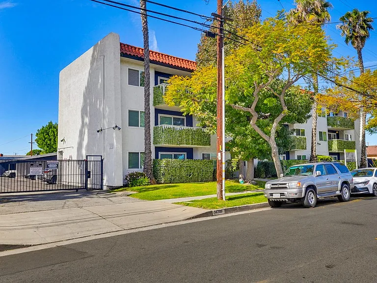 14709 S Budlong Ave — Photo 17