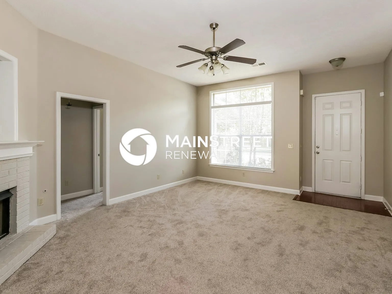 1121 Casentino St — Photo 4