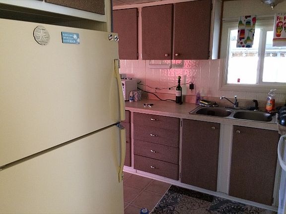 2nd image of 203 Canal Dr