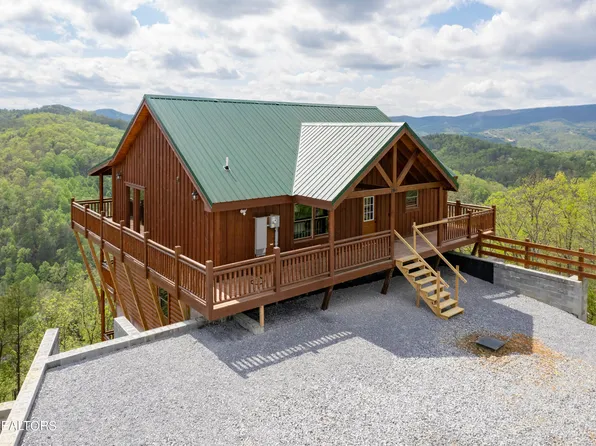 2445 Mountain Ridge Way, Sevierville, TN 37862