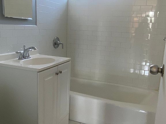 4th image of 9 Beach Walk APT 4
