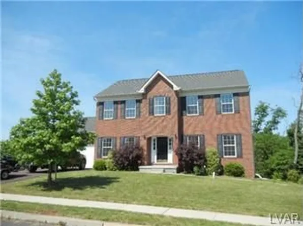 13 Springfield Dr, Collegeville, PA 19426