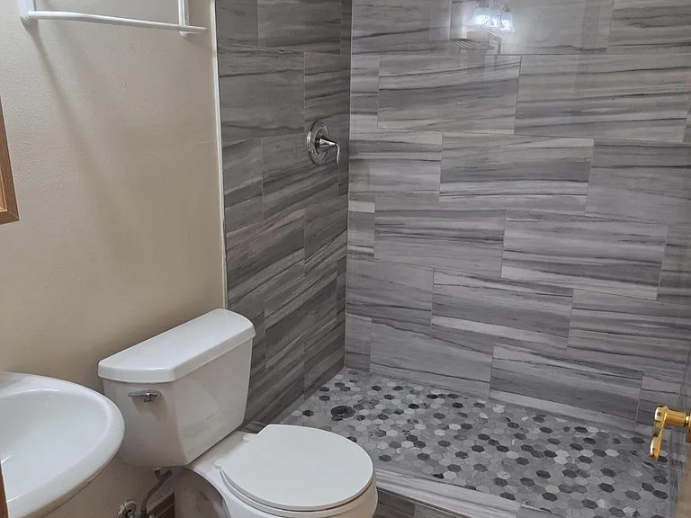 3915 Mount Sterling Ave — Photo 15