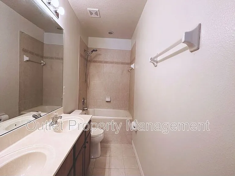 6114 Chapledale Dr — Photo 9