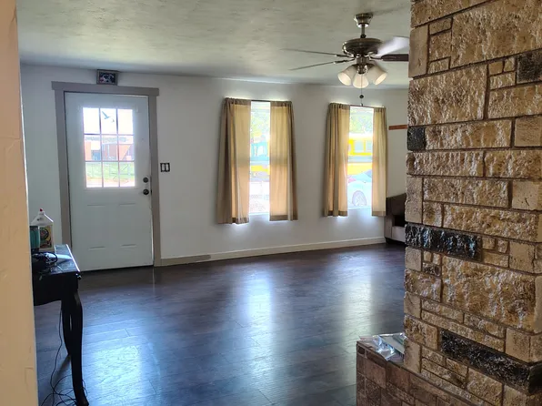 362 SE 10th St, Madras, OR 97741