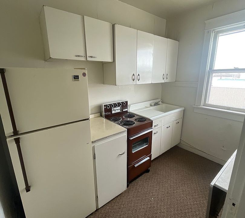 1st image of 101 Glen Ave APT 4