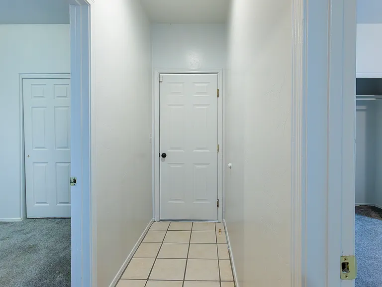 392 Falcon Ct — Photo 37