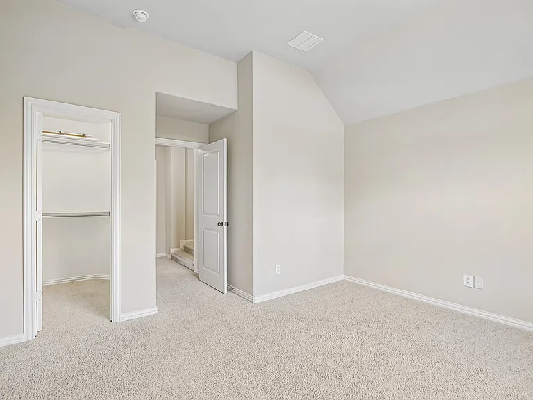1828 Houghton Dr — Photo 24