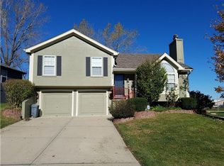 8522 NE 107th Ter, Kansas City, MO 64157