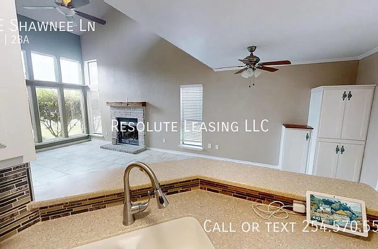 8 E Shawnee Ln — Photo 8
