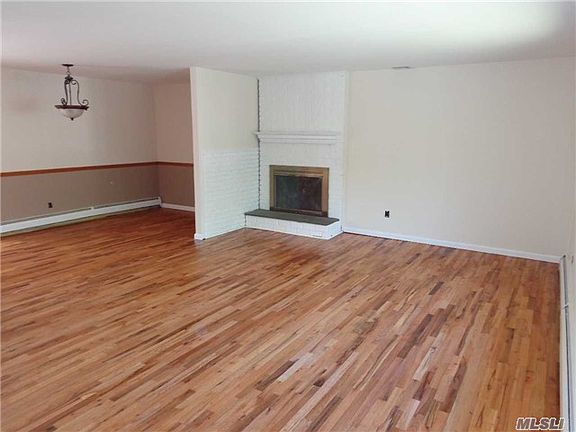 5th image of 12 Joan Ave