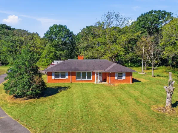 5554 Stacy Springs Rd, Springfield, TN 37172
