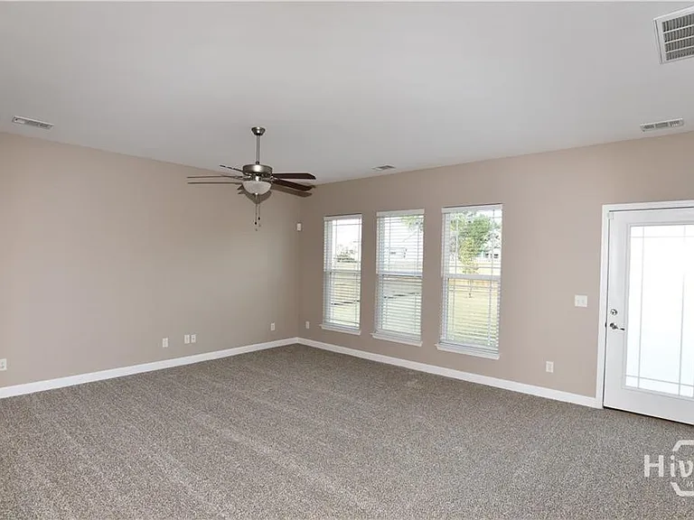 Byron Dr — Photo 18