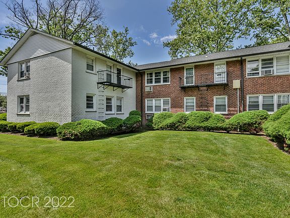 2nd image of 23-05 High St APT B