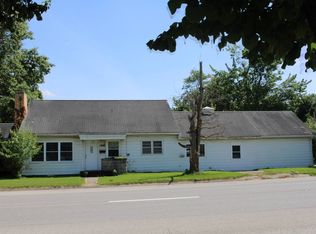 1408 W Delaware St, Fairfield, IL 62837