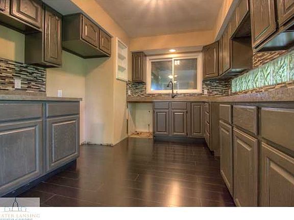3rd image of 1547 Hillside Dr