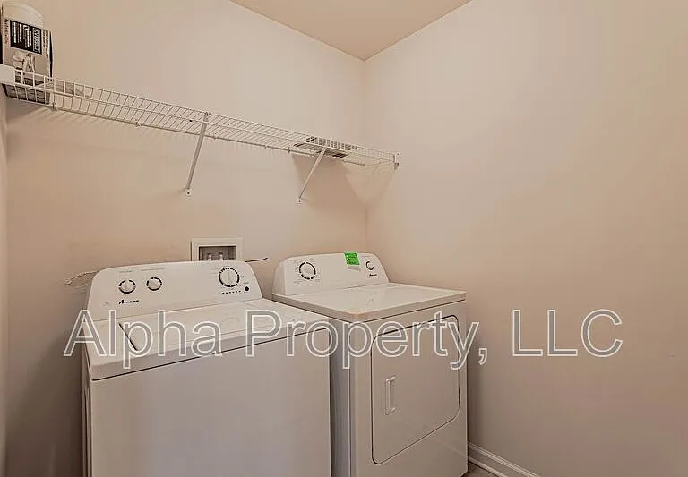 12 Irvington Dr — Photo 26