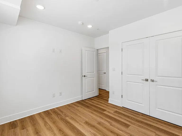 Brand New Luxury Apartments West Philly — Photo 10