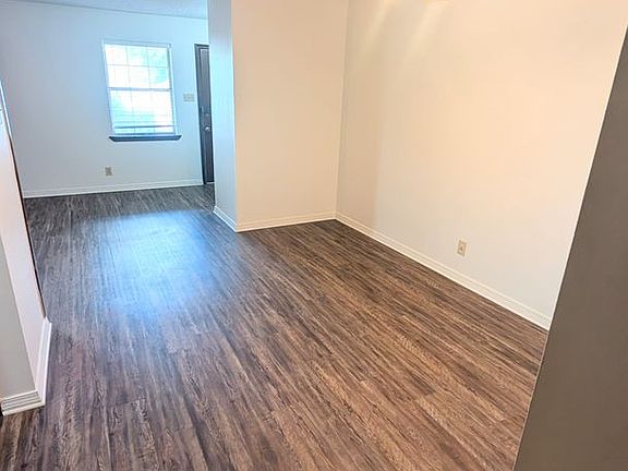 4th image of 129 Westridge Dr APT B
