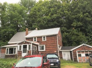 10 Cushman St, Wilton, ME 04294