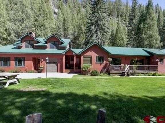 4000 sf home. This listing is for the left side of the prop