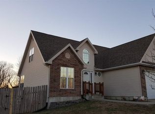 1314 Stoneybrooke Dr, Warrensburg, MO 64093