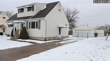 3rd image of 15580 Susan Dr