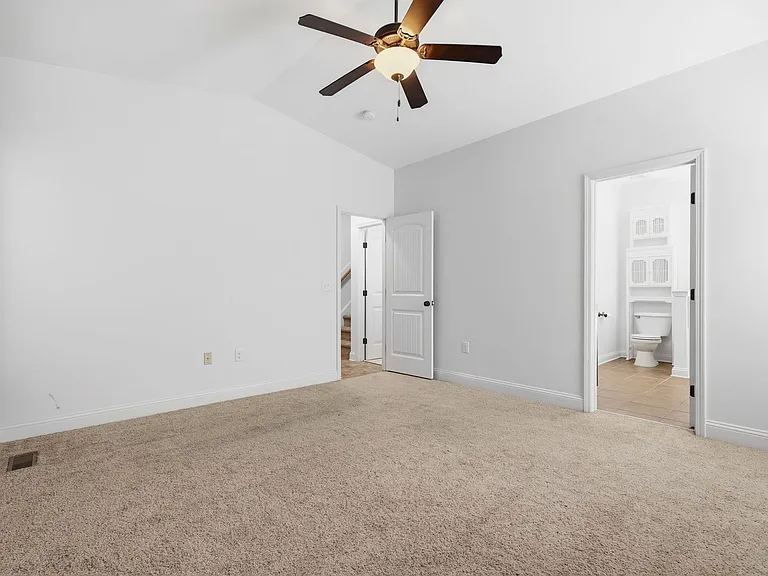 80 Valor Cir — Photo 17