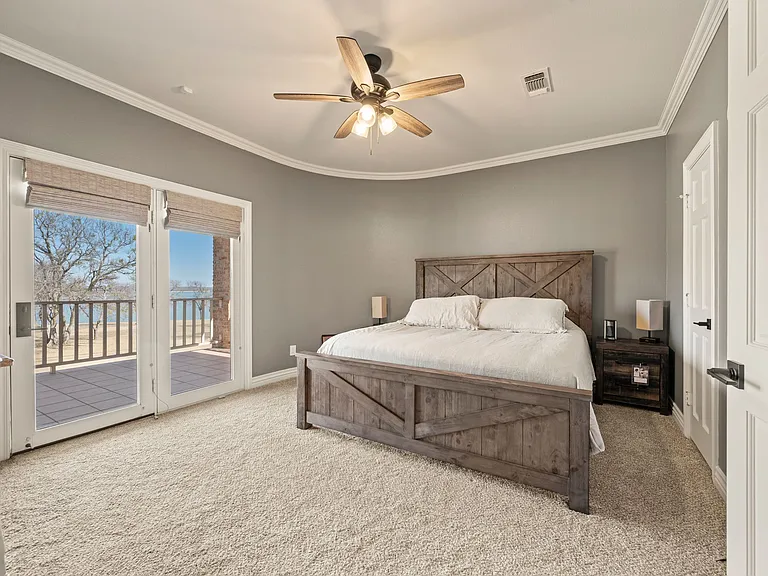 208 Highpoint Cir — Photo 18