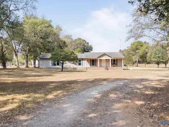 26389 Johnson Ln, Toney, AL 35773