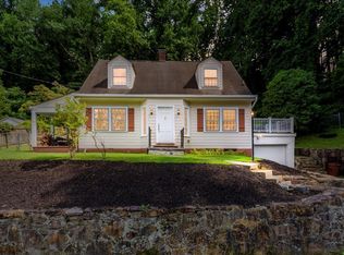 401 Hill St, Narrows, VA 24124