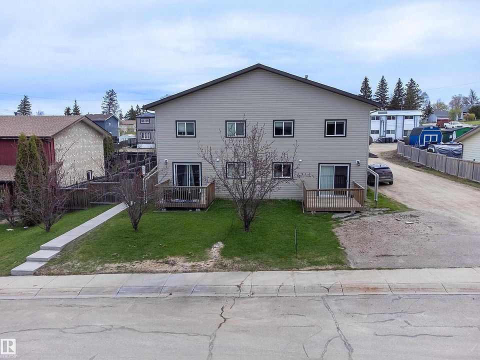 1st image of 914 9th St