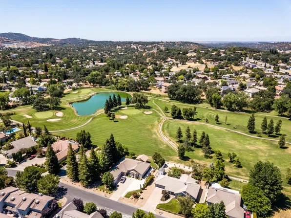 787 Saint Andrews Dr, Valley Springs, CA 95252