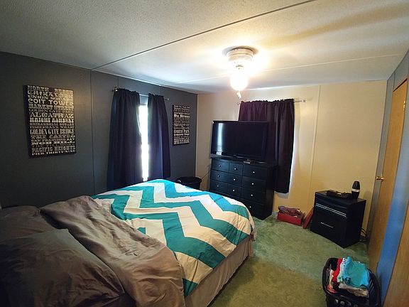 2nd image of 6 River Valley Dr