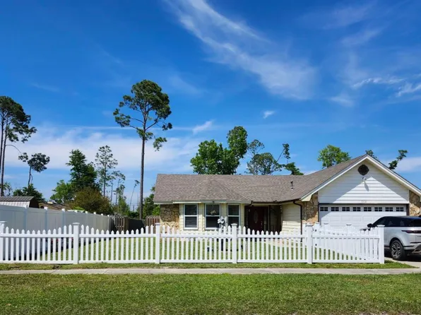 1502 E 13th Plz, Lynn Haven, FL 32444