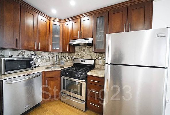 1st image of 25-15 Crescent St #501