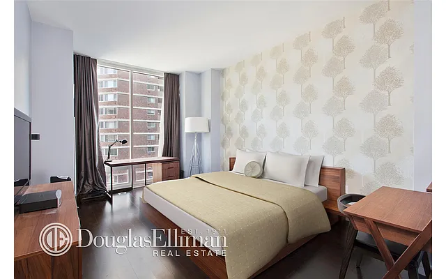 Rented by Douglas Elliman | media 20