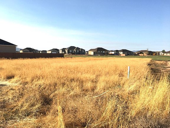 3rd image of 3853 N Monarch Dr