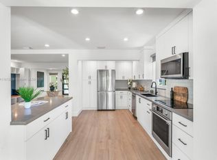 3281 SW 16th Ln, Miami, FL 33145