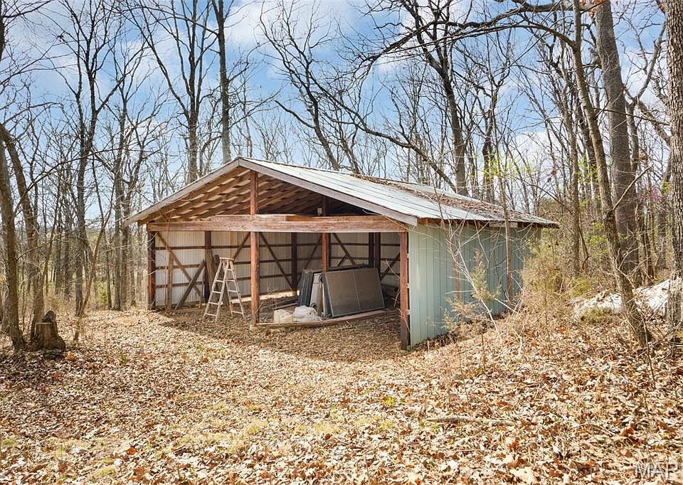 1st image of 611 Carol Ln