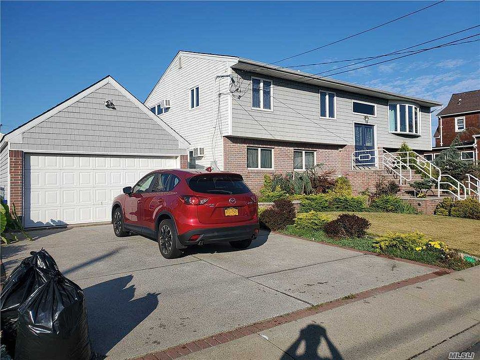 1st image of 3360 Parkway Dr