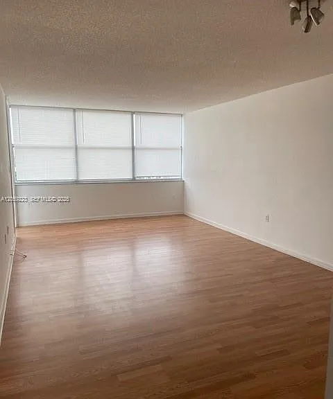 1200 NE Miami Gardens Dr #702W — Photo 4