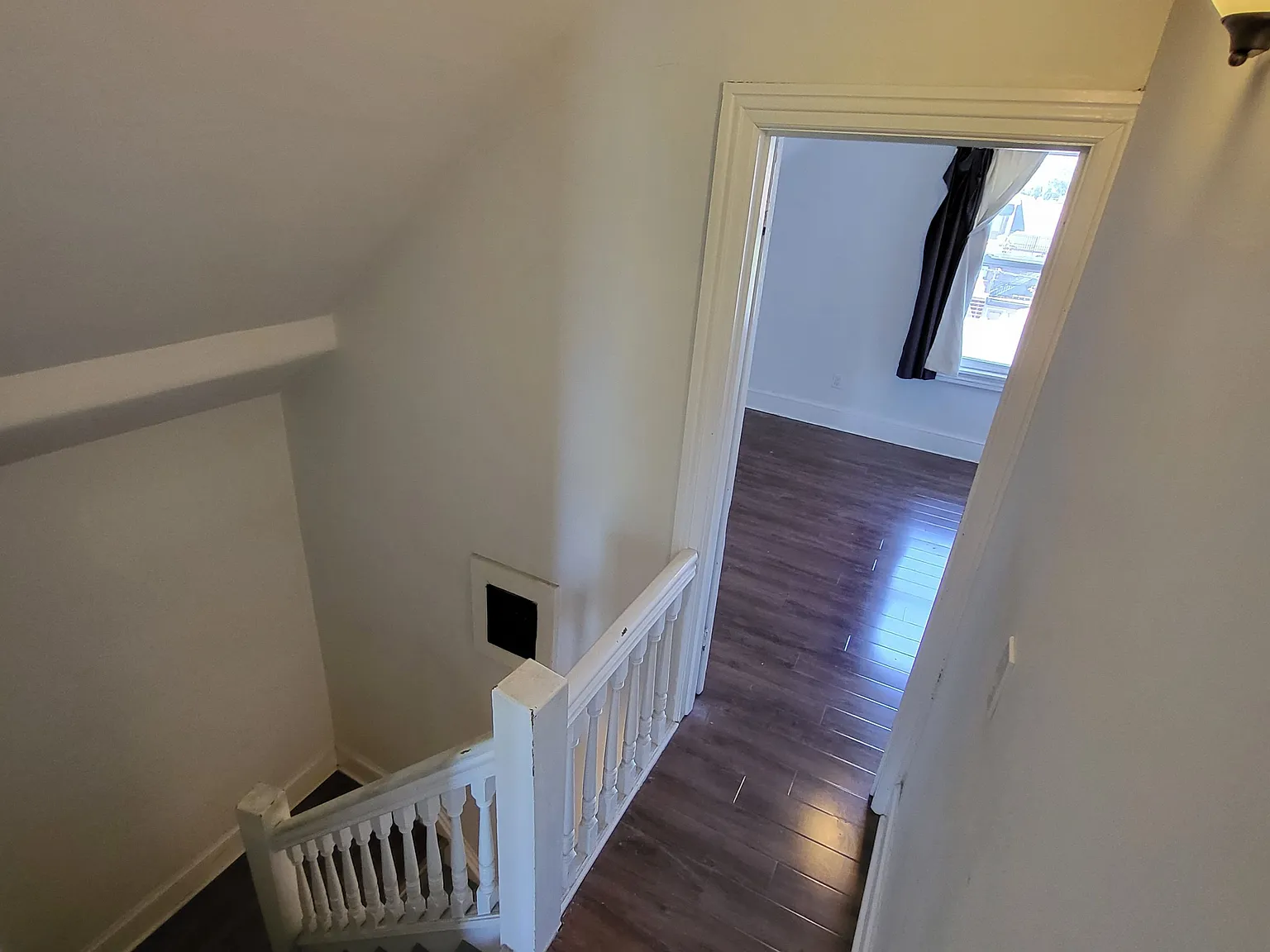 4 bed, $3,650 — Photo 2