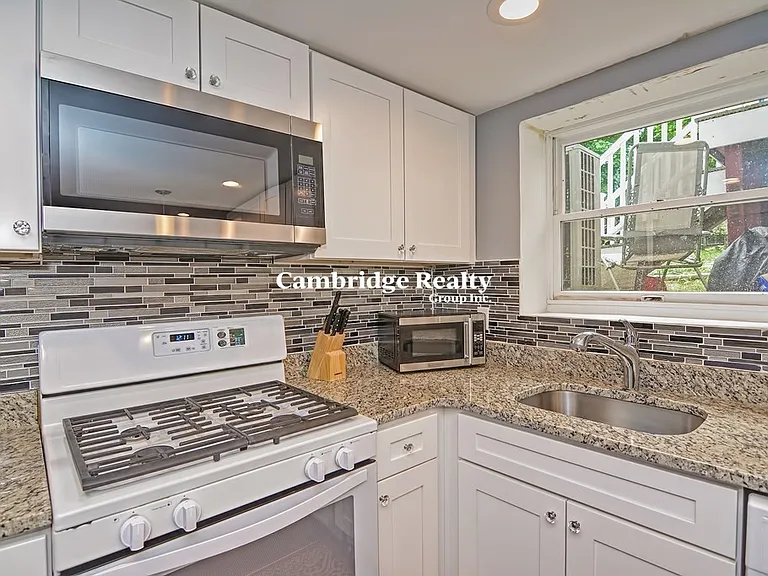 153 Bigelow St #1T — Photo 3