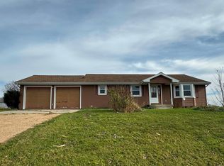 S7750 Pagel Dr, North Freedom, WI 53951