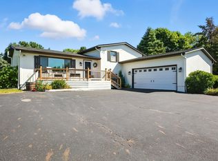 8465 Greentree Dr, Lewis Center, OH 43035